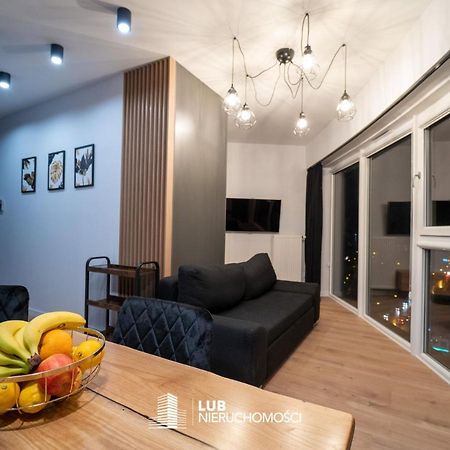 Appartement Panorama Capital Tito - 16 Pietro à Rzeszów Extérieur photo
