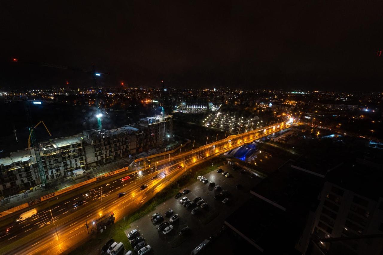 Appartement Panorama Capital Tito - 16 Pietro à Rzeszów Extérieur photo