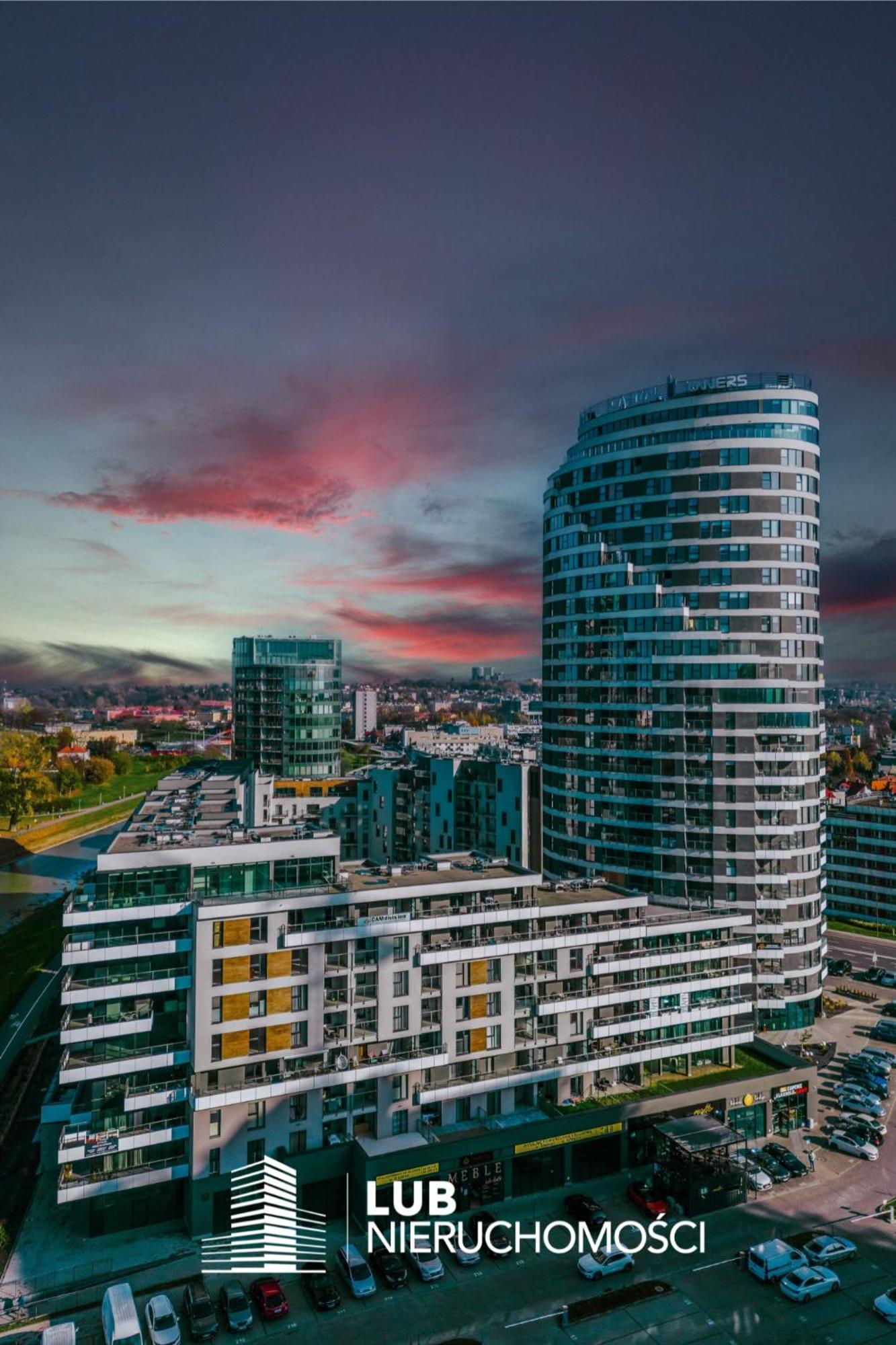 Appartement Panorama Capital Tito - 16 Pietro à Rzeszów Extérieur photo